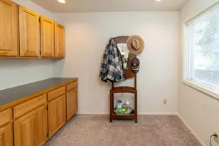 1757 NE Bobbie Ct, Bend, OR 97701 - Photo 11