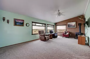 89438 W Campbell Ln, Christmas Valley, OR 97641 - Photo 11