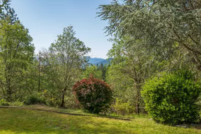 9703 Lower River Road, Grants Pass, OR 97526 - Photo 35