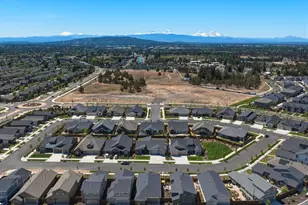3631 NE Desert Juniper Ln, Bend, OR 97701 - Photo 23