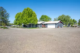 5900 Peace Ln, Central Point, OR 97502 - Photo 45