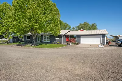 5900 Peace Lane, Central Point, OR 97502 - Photo 17