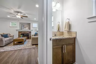 21442 N E Livingston Dr, Bend, OR 97701 - Photo 5