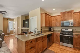3410 SW 28th St, Redmond, OR 97756 - Photo 7
