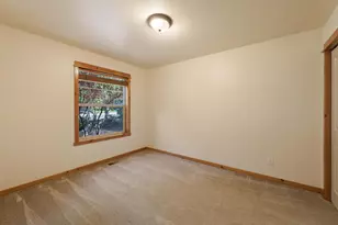 60825 Grand Targhee Dr, Bend, OR 97702 - Photo 13