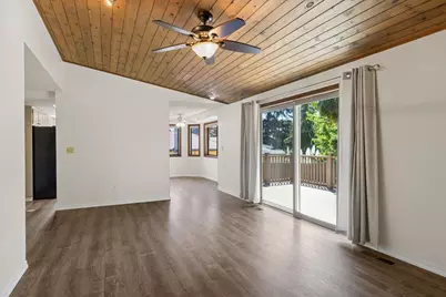 3034 Lazy Creek Drive, Medford, OR 97501 - Photo 13