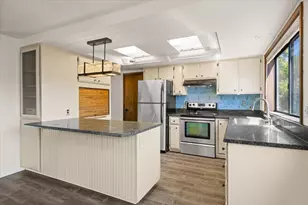 3034 Lazy Creek Dr, Medford, OR 97501 - Photo 15
