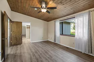 3034 Lazy Creek Dr, Medford, OR 97501 - Photo 21