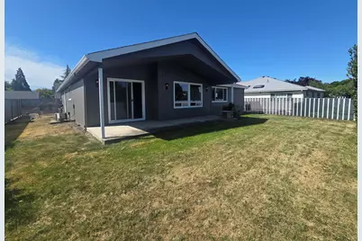 959 Westrop Drive, Central Point, OR 97502 - Photo 29