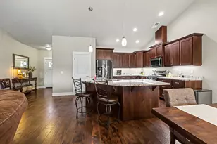 1956 Layla Dr, Medford, OR 97501 - Photo 5