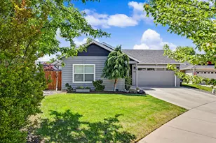 1956 Layla Dr, Medford, OR 97501 - Photo 3