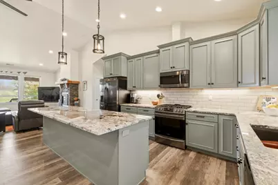 6914 Redstart Road, Klamath Falls, OR 97601 - Photo 15
