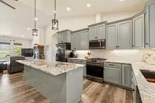 6914 Redstart Rd, Klamath Falls, OR 97601 - Photo 15