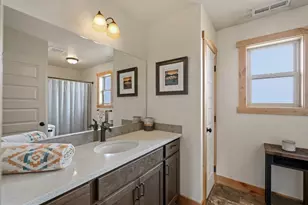 353 E Aspenwood Ave, Sisters, OR 97759 - Photo 35