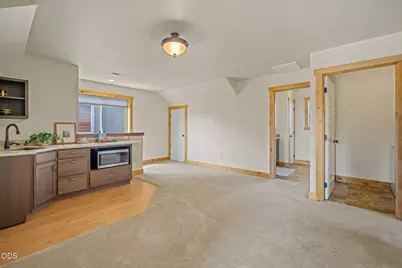 353 E Aspenwood Avenue, Sisters, OR 97759 - Photo 25