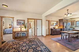 353 E Aspenwood Ave, Sisters, OR 97759 - Photo 7
