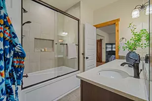 353 E Aspenwood Ave, Sisters, OR 97759 - Photo 21