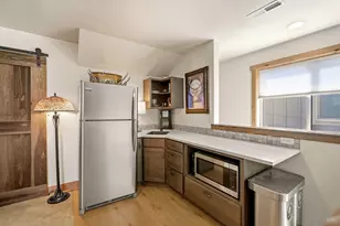 353 E Aspenwood Ave, Sisters, OR 97759 - Photo 25
