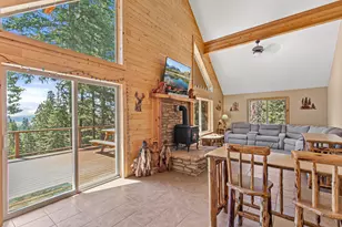 2042 Hyatt Prairie Rd, Ashland, OR 97520 - Photo 15