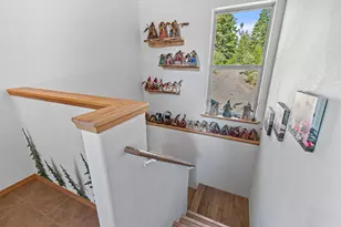 2042 Hyatt Prairie Rd, Ashland, OR 97520 - Photo 27