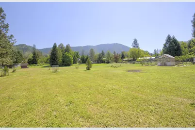 258 Walker Road, Grants Pass, OR 97527 - Photo 35