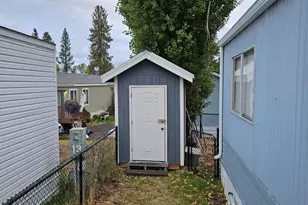 4000 Round Lake Rd, Klamath Falls, OR 97601 - Photo 7