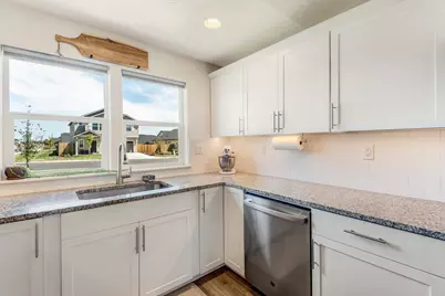 3499 NW 9th Lane, Redmond, OR 97756 - Photo 13
