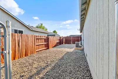 8414 Atlantic Avenue, White City, OR 97503 - Photo 15