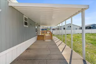 4729 S Pacific Hwy, Phoenix, OR 97535 - Photo 25