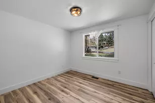 61114 Deer Valley Dr, Bend, OR 97702 - Photo 19