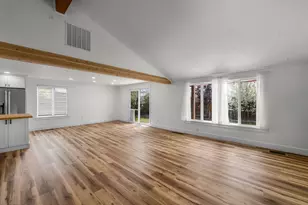 61114 Deer Valley Dr, Bend, OR 97702 - Photo 5