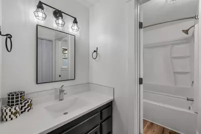 61114 Deer Valley Drive, Bend, OR 97702 - Photo 17