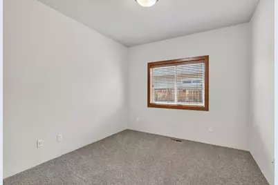 1621 Monarch Lane, Medford, OR 97504 - Photo 15