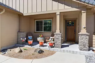 1141 S Creekside Dr, Sisters, OR 97759 - Photo 9