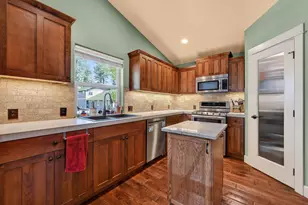 1141 S Creekside Dr, Sisters, OR 97759 - Photo 23