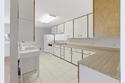 1335 Lakeview Avenue, Klamath Falls, OR 97601 - Photo 17