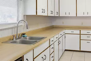 1335 Lakeview Ave, Klamath Falls, OR 97601 - Photo 15