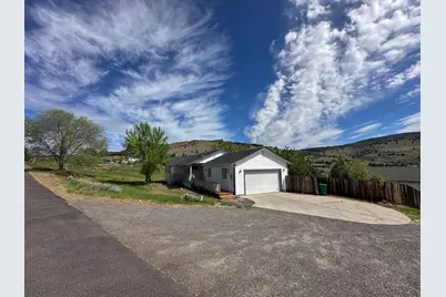 1839 Melanie Court, Klamath Falls, OR 97601 - Photo 3