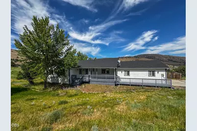 1839 Melanie Court, Klamath Falls, OR 97601 - Photo 5