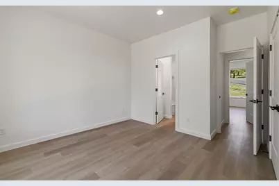 1194 Wheeping Birch Court, Klamath Falls, OR 97601 - Photo 25