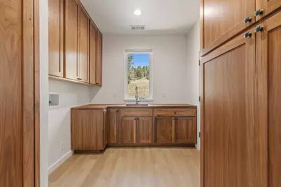 1194 Wheeping Birch Court, Klamath Falls, OR 97601 - Photo 29