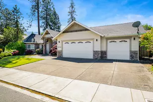 2310 Haviland Dr, Grants Pass, OR 97527 - Photo 25