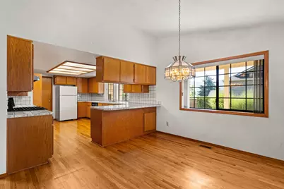1007 NW Regent Drive, Grants Pass, OR 97526 - Photo 13
