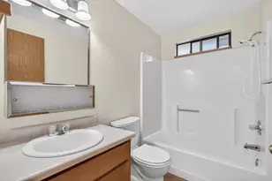 2129 Jubilant Ave, Medford, OR 97504 - Photo 15