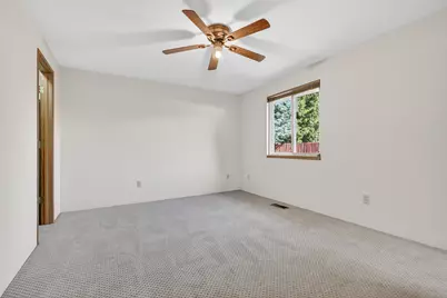 2129 Jubilant Avenue, Medford, OR 97504 - Photo 9
