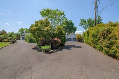 1089 Brookdale Avenue, Medford, OR 97504 - Photo 41