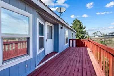 215 SE J Street, Madras, OR 97741 - Photo 11
