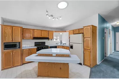 215 SE J Street, Madras, OR 97741 - Photo 19