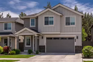 20745 SE Iron Horse Ln, Bend, OR 97702 - Photo 3