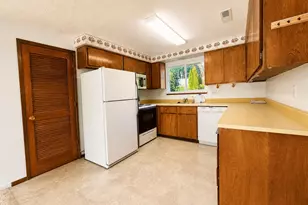 734 Brookside Cir, Rogue River, OR 97537 - Photo 5